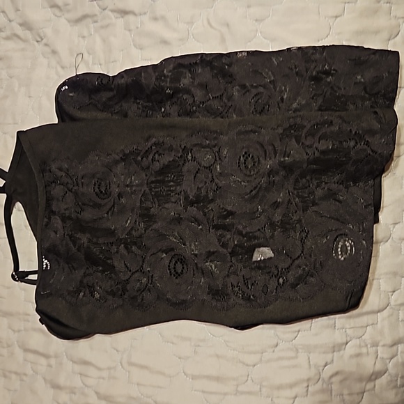 Black Camisole with lace - Picture 2 of 4